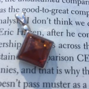 Sterling Silver Amber Pendant NWOT 🌴